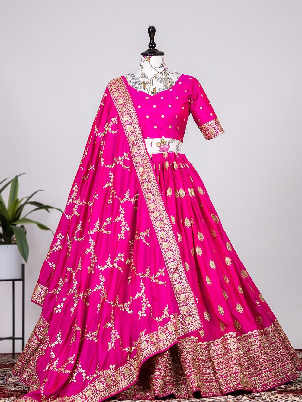 Weeding Party Lehenga Choli nice beautiful Pink color with Unstitch blouse
