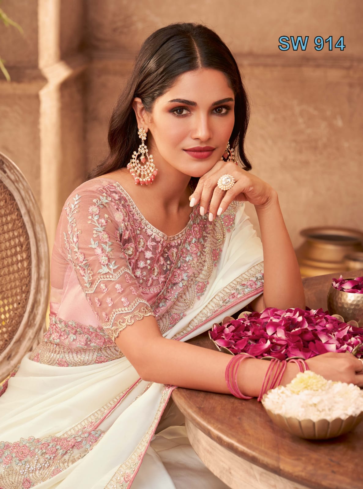 beautiful Sattin ,silk saree with unstitch blouse piece