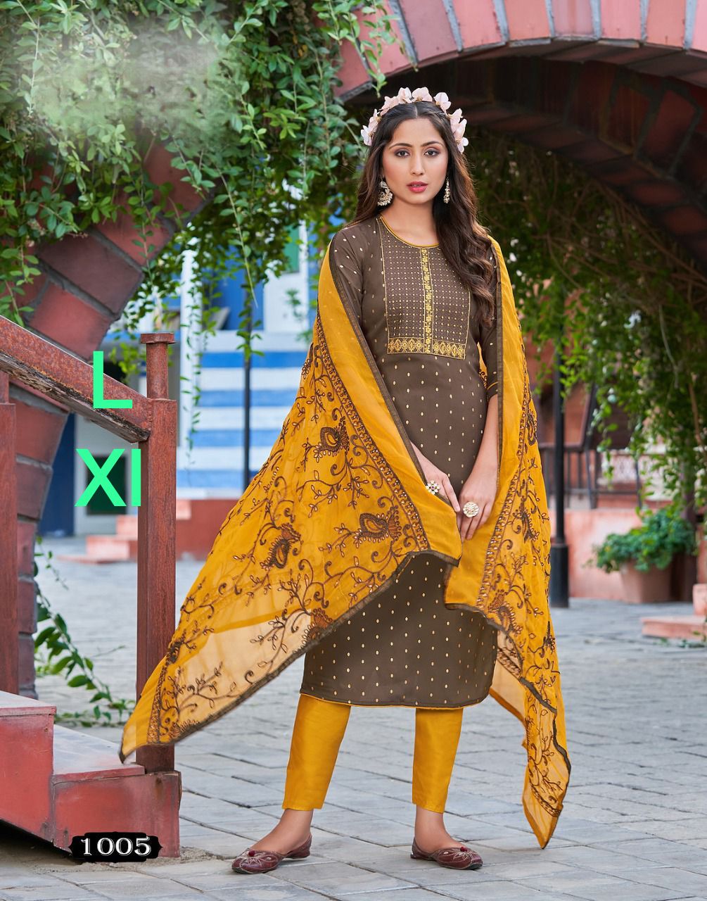 Beautiful Designs With Concept Of Sicvance Chainstitch Embroidery Work And In Rayon Cotton Pent. Print....🪡